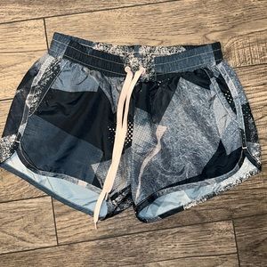 Zyia Bomber shorts